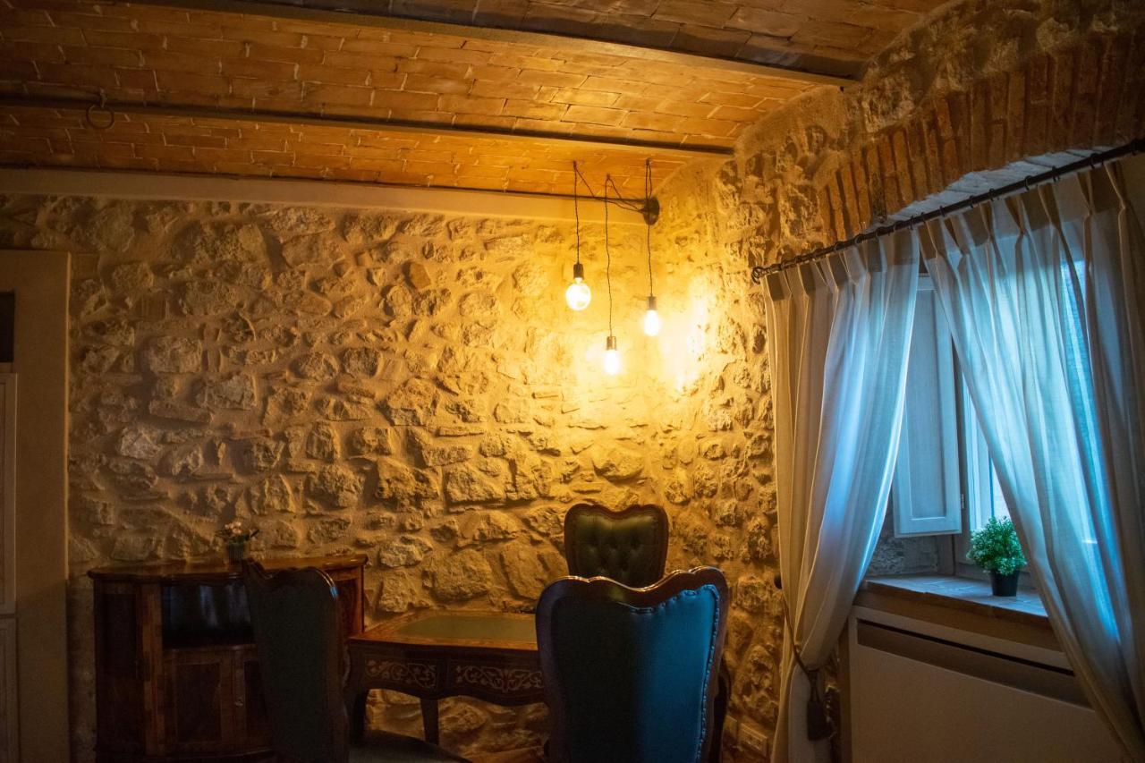 مونتيه سان بياجو Camera Iris - B&B Antico Casale المظهر الخارجي الصورة